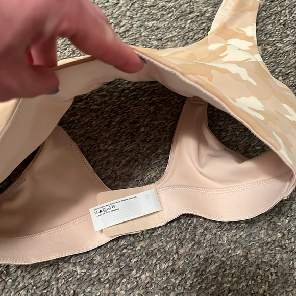 Lululemon align bra. 8. C/D - Picture 2 of 6